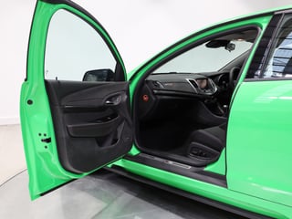 2017 HSV GTSR - Spitfire Green 0064 km …