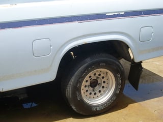 1986 Ford F100 4 x 2