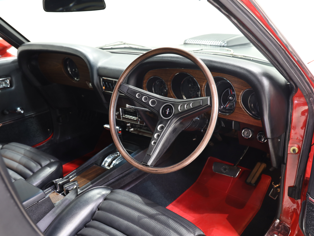 1969 Ford Mustang Mach 1 - Candy Apple Red 