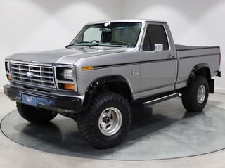 1982 Ford F-Series Pickup F100 RHD 4x4 - 351 V8
