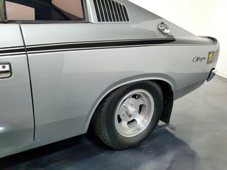 1971 VH Charger R/T E38 - BIG TANK