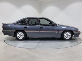 1990 Holden VN SS - Atlas Grey 