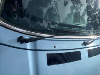 1982 VH SL/E Commodore 5 Litre V8 Shadow Tone