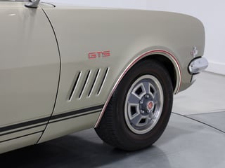 1968 Holden HK Monaro GTS 327 Bathurst - Silver Mink