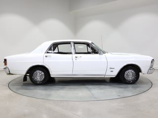 1971 Ford XY Fairmont 302 V8 - Ultra White