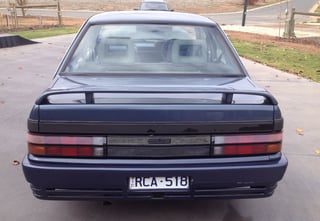 VL Holden Calais 5.0 L V8
