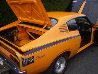 VH E49 Charger Replica