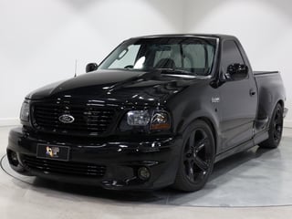 2004 Ford F-150 SVT Lightning RHD - Raven Black 