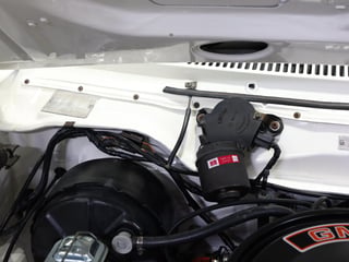1976 Holden LX Torana SS Hatchback - 5.0L Trimatic - Cotillion White