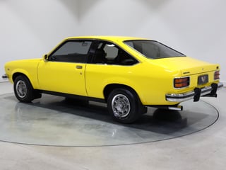 1977 Holden LX Torana SL 253 V8 Hatchback - Absinth Yellow