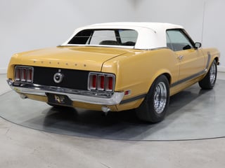 1970 Ford Mustang Convertible 302ci - Bright Gold 