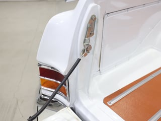 1967 Holden HR 186 S Utility - Grecian White