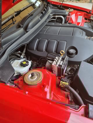 2011 VE Commodore SSV Redline - Patterson Cheney Race Sport RS350