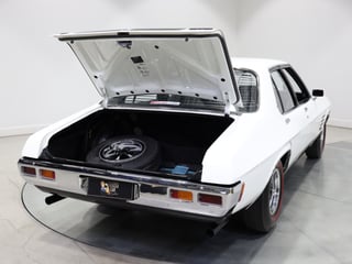 1974 Holden HQ Monaro GTS 308 4sp - Glacier White