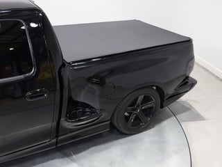 2004 Ford F-150 SVT Lightning RHD - Raven Black 