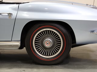 1964 Chevrolet Corvette C2 Sting Ray 327ci 'Fuelie' - Silver Blue Metallic