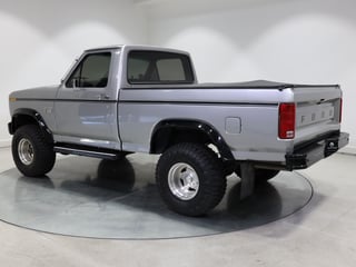 1982 Ford F-Series Pickup F100 RHD 4x4 - 351 V8