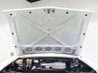 1967 Holden HR 186 S Utility - Grecian White