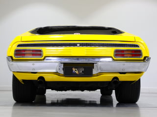 1977 Ford XC Falcon GS Hardtop - 393ci V8 Yellow Glo
