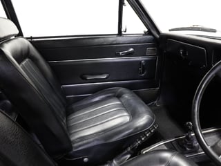 1972 Holden LJ Torana GTR XU1 - Glacier White