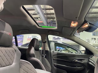 2017 HSV GTSR - Spitfire Green 0064 km …