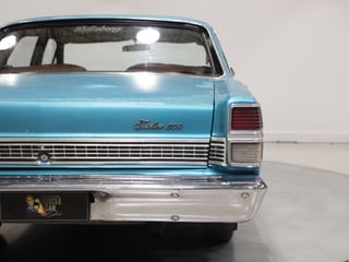 1971 Ford ZD Fairlane 302ci V8 - Teal Glow