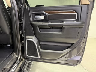 2022 RAM 2500 Heavy Duty Laramie - 27,200 km