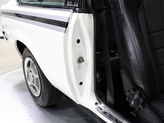1976 Holden LX Torana SS Hatchback - 5.0L Trimatic - Cotillion White