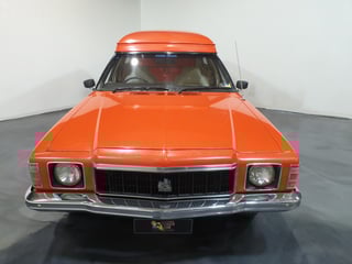 1977 HX Holden Sandman Panelvan