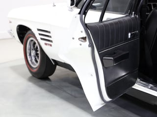 1974 Holden HQ Monaro GTS 308 4sp - Glacier White