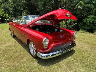 1952 Oldsmobile Super 88 Restomod - 6.0L LS2 V8