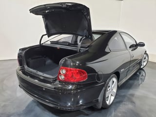 2002 Holden Monaro CV8