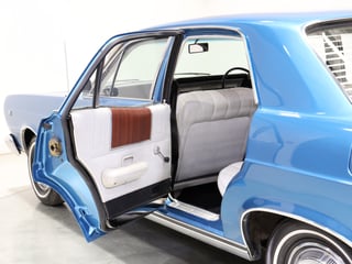 1970 Ford ZC Fairlane 302ci V8 - Starlight Blue 