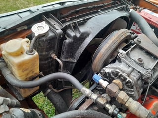1976 XB Ford Fairmont 302 V8 - Copper Bronze