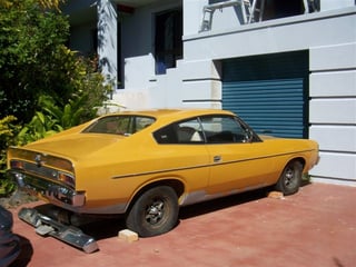 VH 770 Valiant Charger