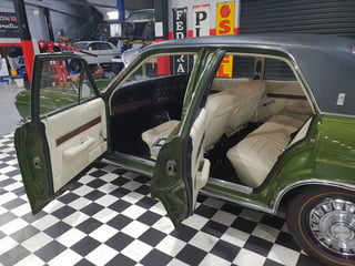 1971 XY Fairmont 302 V8