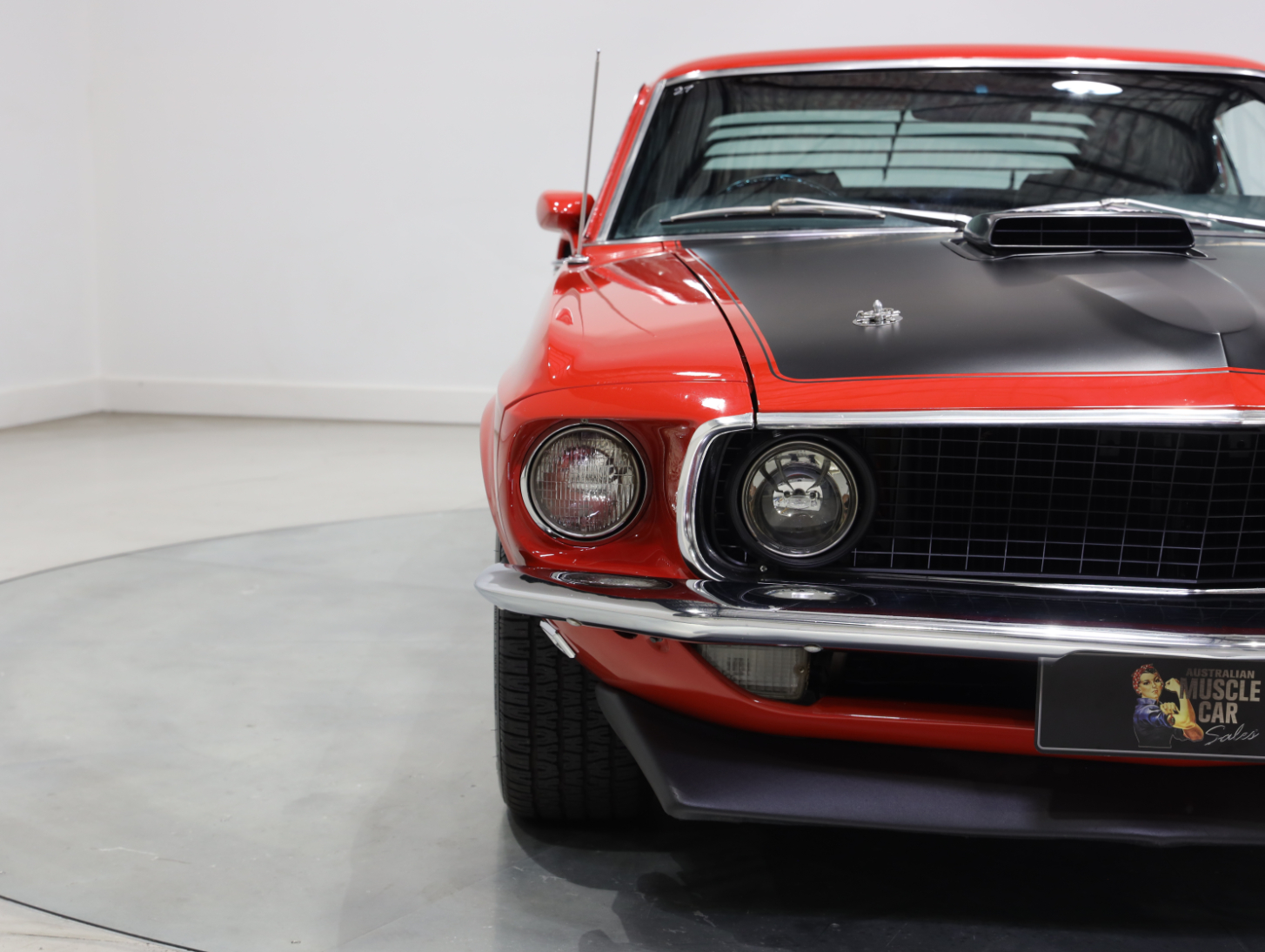 1969 Ford Mustang Mach 1 - Candy Apple Red 