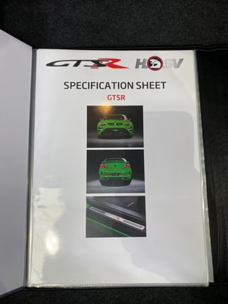 2017 HSV GTSR - Spitfire Green 0064 km …