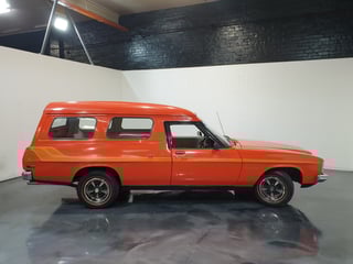 1977 HX Holden Sandman Panelvan