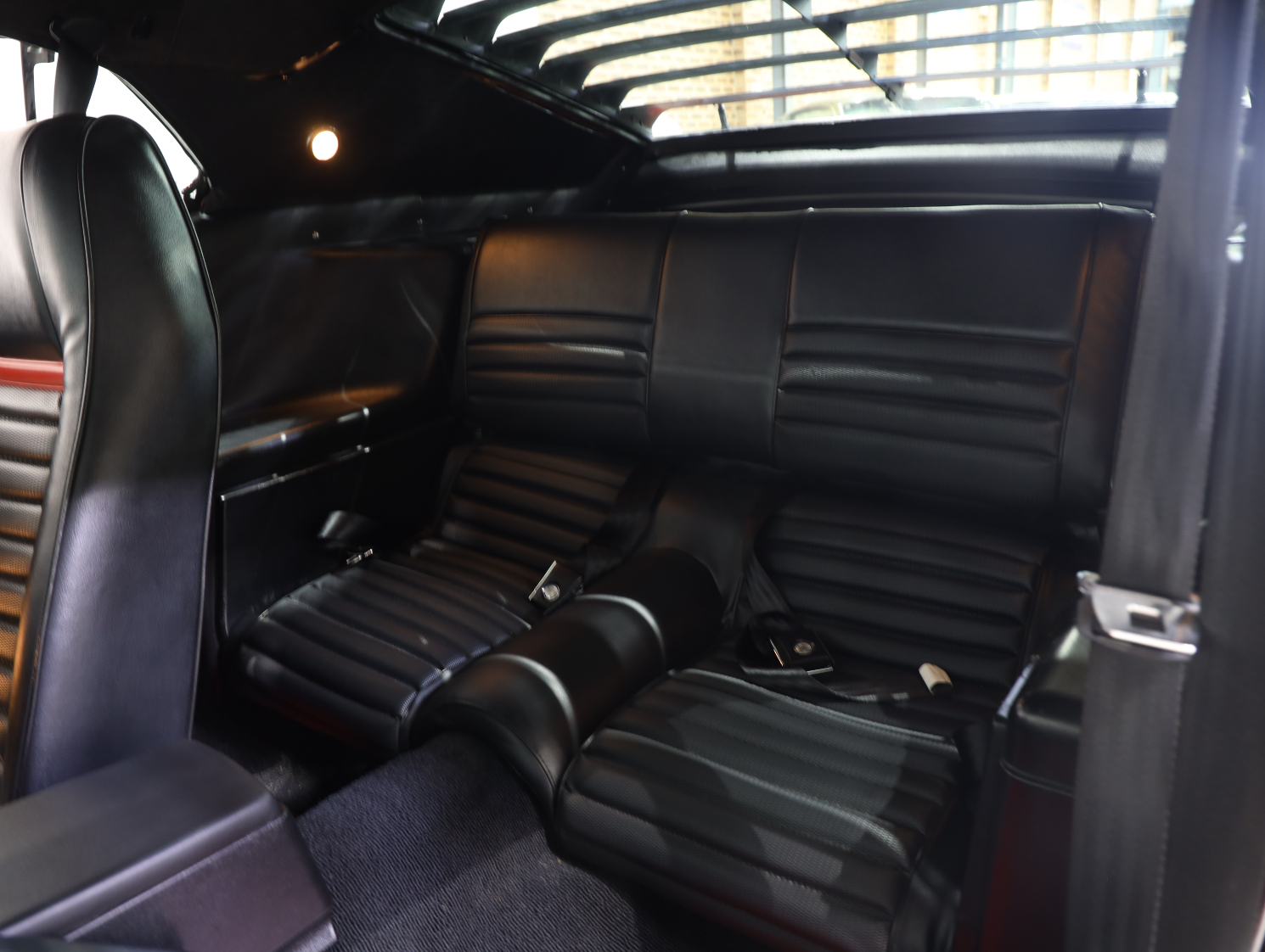 1969 Ford Mustang Mach 1 - Candy Apple Red 