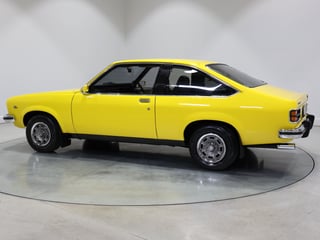 1977 Holden LX Torana SL 253 V8 Hatchback - Absinth Yellow