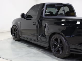 2004 Ford F-150 SVT Lightning RHD - Raven Black 