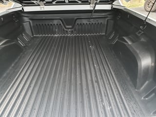 2015 VF SS Commodore Storm Ute - W310 pack