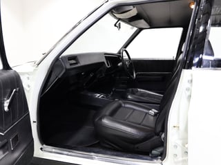 1974 Holden HQ Monaro GTS 308 4sp - Glacier White