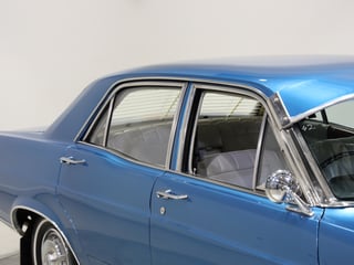 1970 Ford ZC Fairlane 302ci V8 - Starlight Blue 