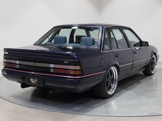 1988 HSV VL SV88 - Build No. 89 - Dorwood Blue Metallic