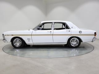 1971 Ford XY Fairmont 302ci Windsor - Ultra White