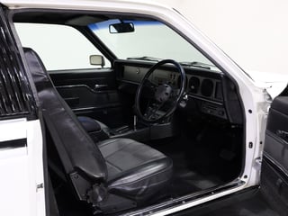 1976 Holden LX Torana SS Hatchback - 5.0L Trimatic - Cotillion White