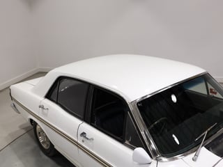 1971 Ford Falcon XY GT - Ultra White 