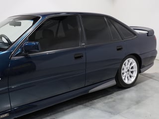 1996 HSV VS Senator 215i Build No 884 - Botanica Blue Mica